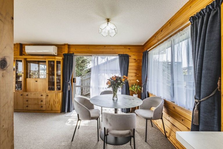 Photo of property in 26 Marchant Place, Westown, New Plymouth, 4310