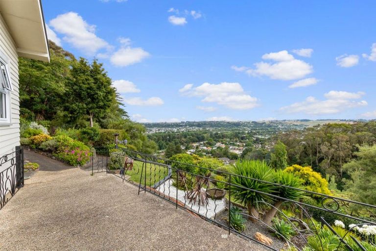 Photo of property in 32 Wairere Road, Bastia Hill, Whanganui, 4500