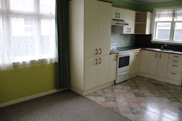 Photo of property in 8 Aberdeen Avenue, Takaro, Palmerston North, 4412