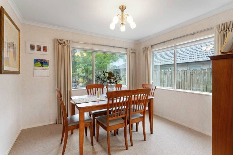 Photo of property in 5 Casabella Court, Northpark, Auckland, 2013