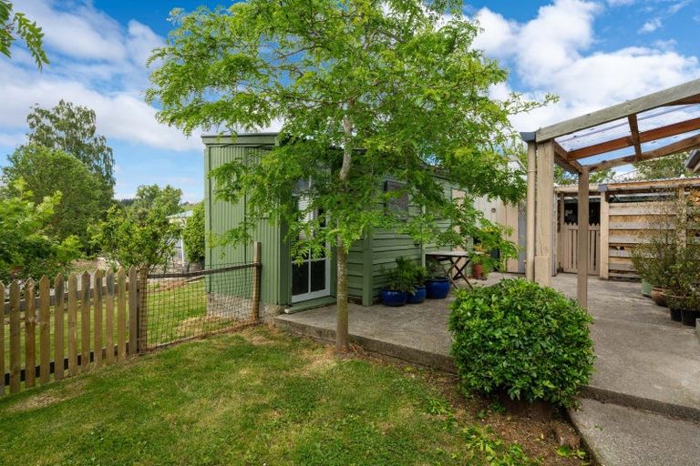 Photo of property in 21 Peel Street, Lawrence, 9532