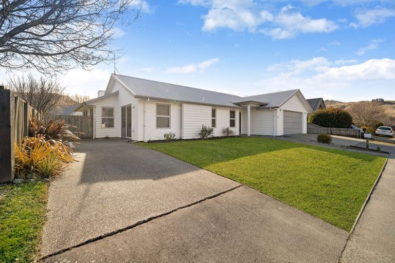 Photo of property in 57 Howards Drive, Lake Hayes, Queenstown, 9304