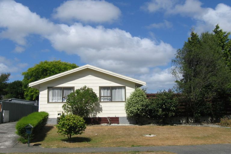 Photo of property in 36 Hartford Crescent, Totara Park, Upper Hutt, 5018