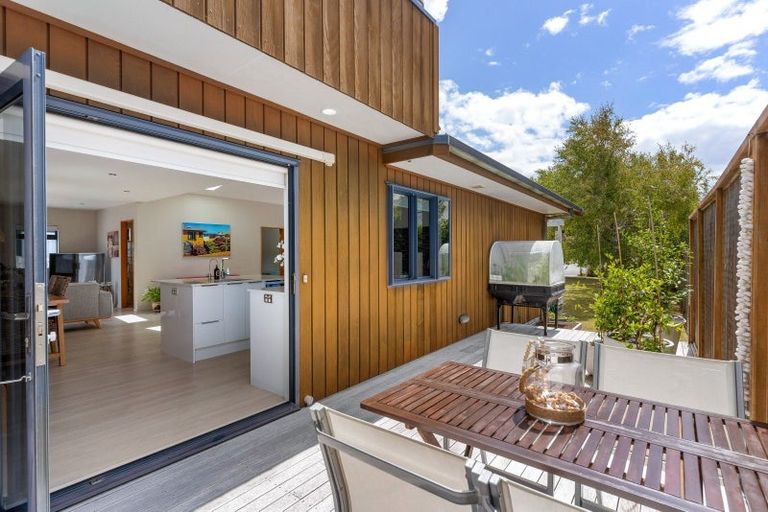 Photo of property in 210 Linton Crescent, Whangamata, 3620