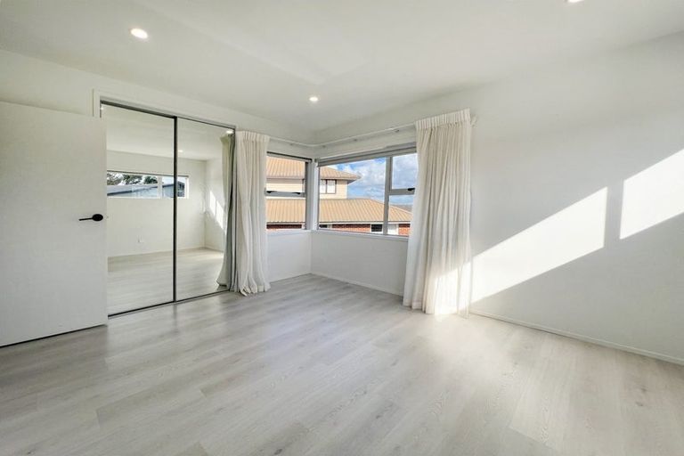 Photo of property in 42 Monarch Avenue, Hillcrest, Auckland, 0627