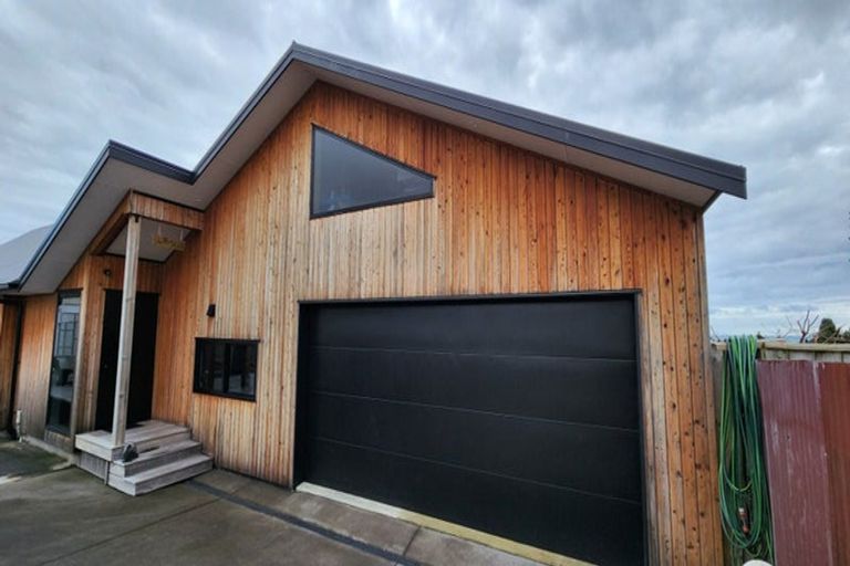 Photo of property in 6a Donnelly Street, Oakura, 4314