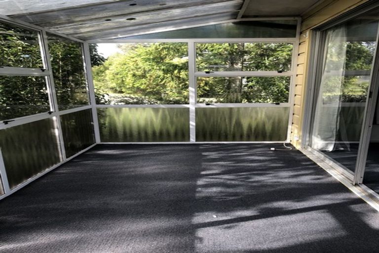 Photo of property in 490 Don Buck Road, Massey, Auckland, 0614