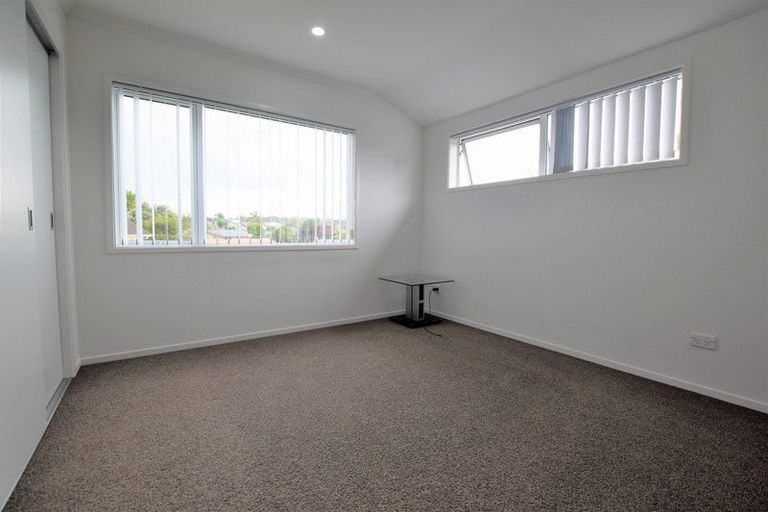 Photo of property in 1/67a Metcalfe Road, Ranui, Auckland, 0612