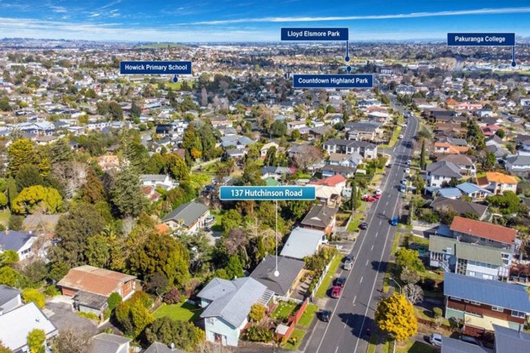 Photo of property in 137 Hutchinsons Road, Bucklands Beach, Auckland, 2014