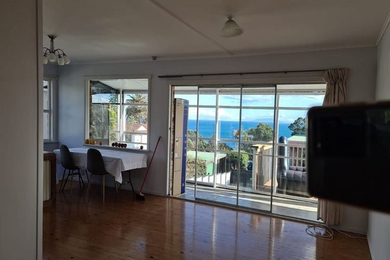 Photo of property in 114 Pacific Parade, Army Bay, Whangaparaoa, 0930