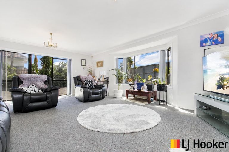 Photo of property in 38 Wairere Road, The Gardens, Auckland, 2105
