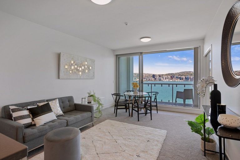 Photo of property in The Capital, 30/370 Oriental Parade, Oriental Bay, Wellington, 6011