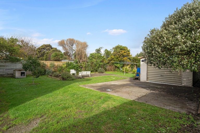 Photo of property in 35 Kiharoa Street, Otaki Beach, Otaki, 5512