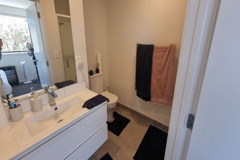 Photo of property in 14/3234 Great North Road, New Lynn, Auckland, 0600