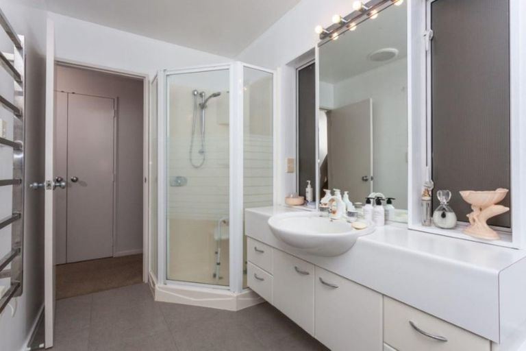 Photo of property in 404 Waterways Parade, Pauanui, Hikuai, 3579