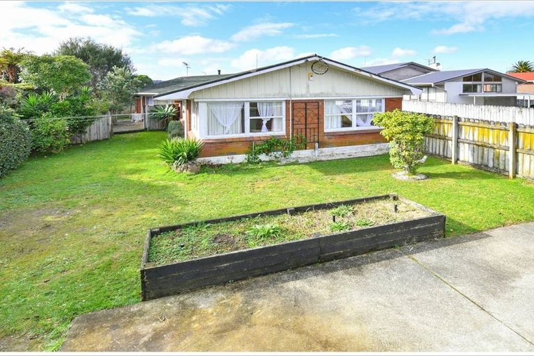 Photo of property in 430 Great South Road, Opaheke, Papakura, 2113