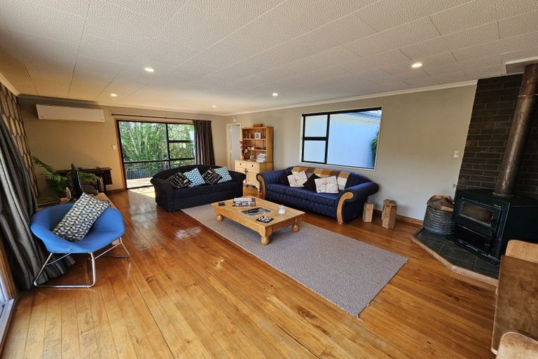 Photo of property in 9 Wratten Road, Owaka, 9585