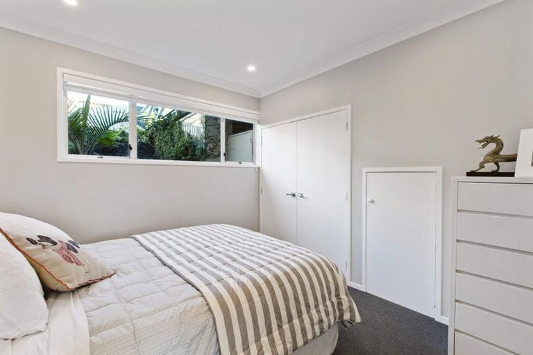 Photo of property in 1/87-89 Hinemoa Street, Birkenhead, Auckland, 0626