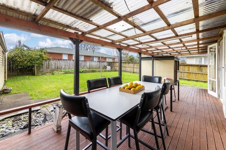 Photo of property in 16 Old Wairoa Road, Papakura, 2110