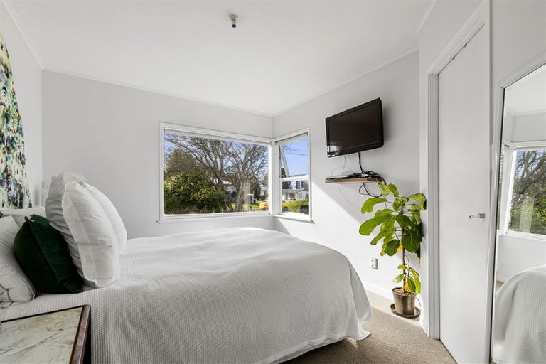 Photo of property in 22 Sunnybrae Road, Hillcrest, Auckland, 0627