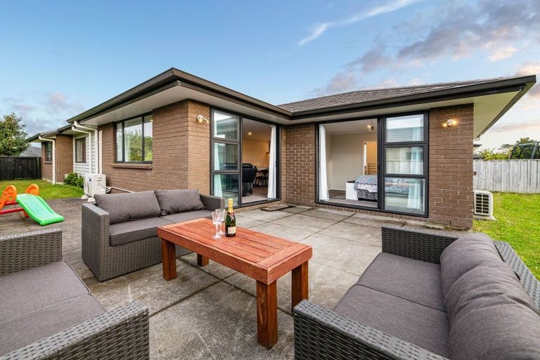 Photo of property in 12 Turpin Road, Riverhead, 0820