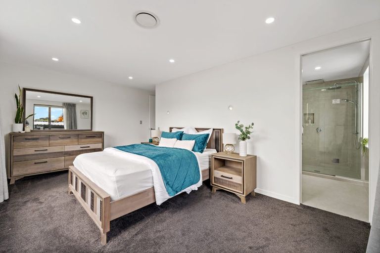 Photo of property in 10d Windlass Street, Long Bay, Auckland, 0630