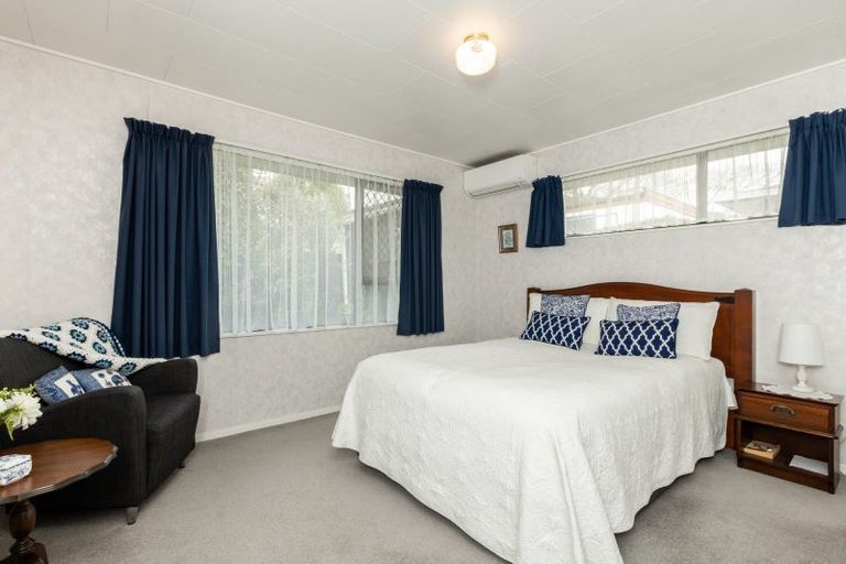Photo of property in 1/53 Te Mata Road, Havelock North, 4130