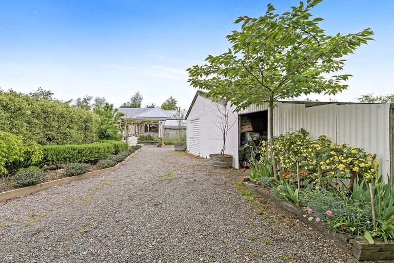 Photo of property in 8 Cross Street, Coalgate, 7673