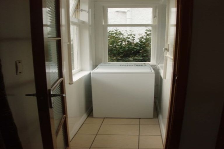 Photo of property in 62 Thompson Street, Mount Cook, Wellington, 6011