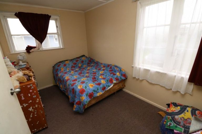 Photo of property in 15 Coley Street, Foxton, 4814