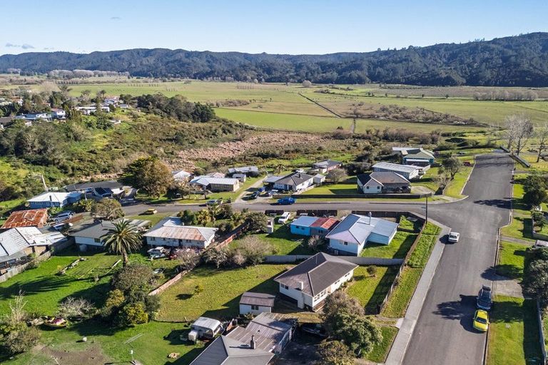 Photo of property in 15 Whiteman Road, Kawakawa, 0210