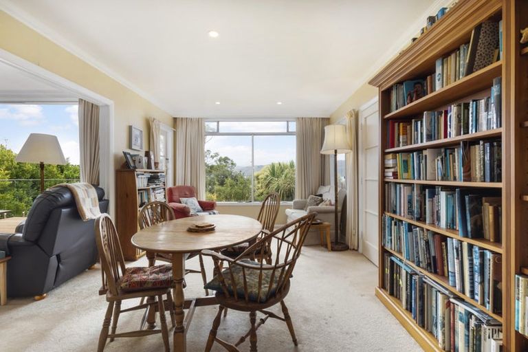 Photo of property in 5 Fettes Crescent, Seatoun, Wellington, 6022