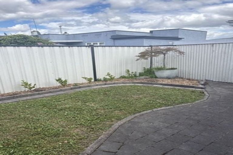 Photo of property in 1/1113 Caroline Road, Mayfair, Hastings, 4122