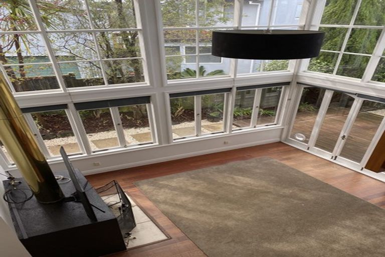 Photo of property in 52 St Vincent Avenue, Remuera, Auckland, 1050