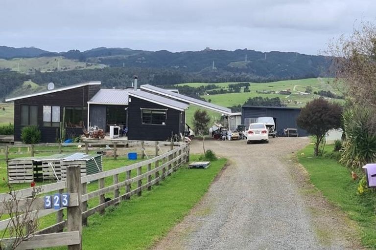 Photo of property in 323 Brooks Road, Waipu, 0582