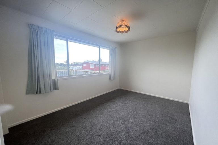 Photo of property in 20 Sunnyhill Crescent, Sunnyhills, Auckland, 2010