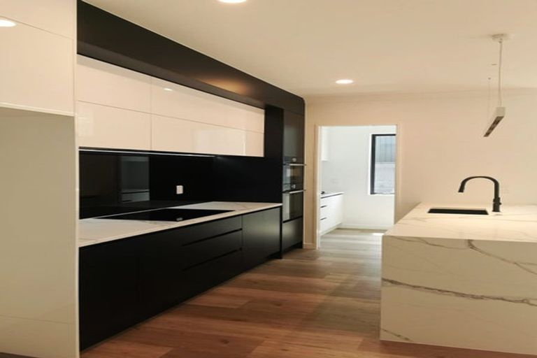 Photo of property in 10 Kotuitui Drive, Wainui, 0992