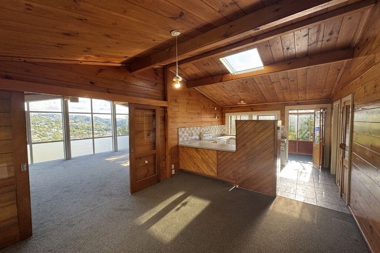 Photo of property in 9 Versailles Street, Karori, Wellington, 6012