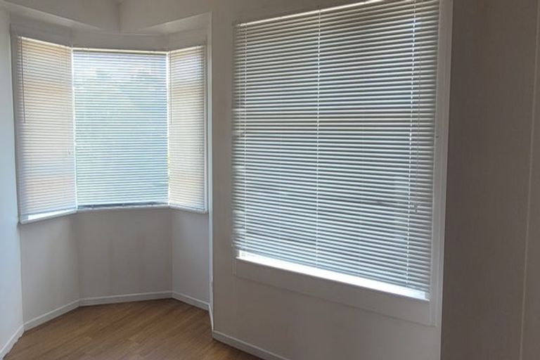 Photo of property in 11 Chilman Street, Strandon, New Plymouth, 4312