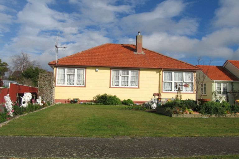 Photo of property in 12 Severn Terrace, Roslyn, Palmerston North, 4414