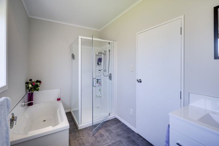 Photo of property in 4 Barnett Place, Pirimai, Napier, 4112