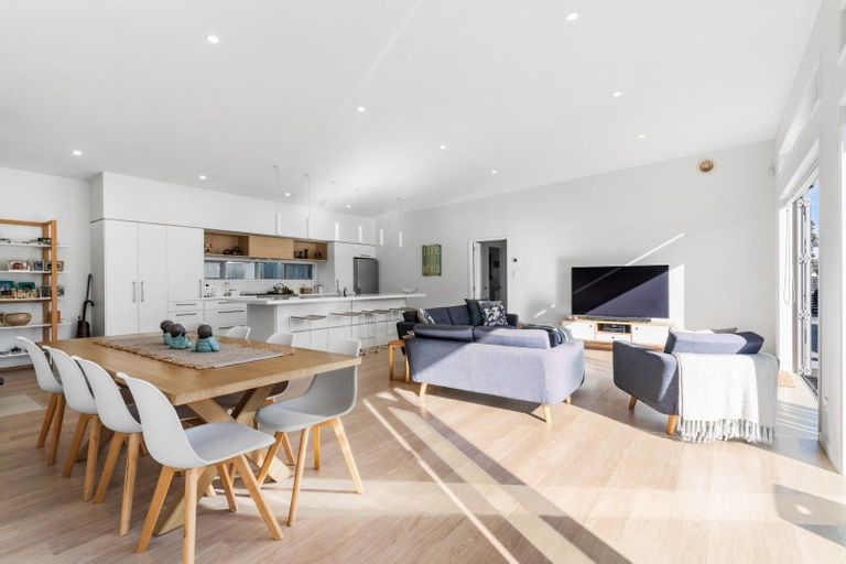 Photo of property in 59b Simpson Road, Papamoa Beach, Papamoa, 3118