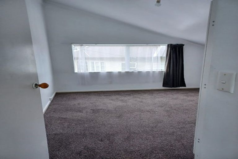 Photo of property in 1 Corlett Street, Johnsonville, Wellington, 6037