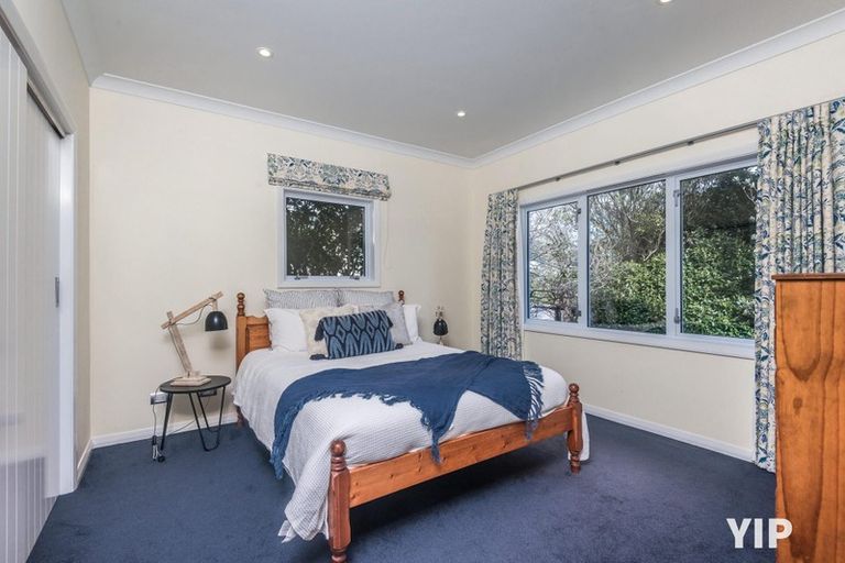 Photo of property in 18 Middleton Road, Johnsonville, Wellington, 6037