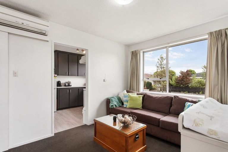 Photo of property in 20 Chipping Lane, Redwood, Christchurch, 8051