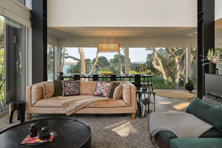 Photo of property in 81 Hinemoa Street, Birkenhead, Auckland, 0626