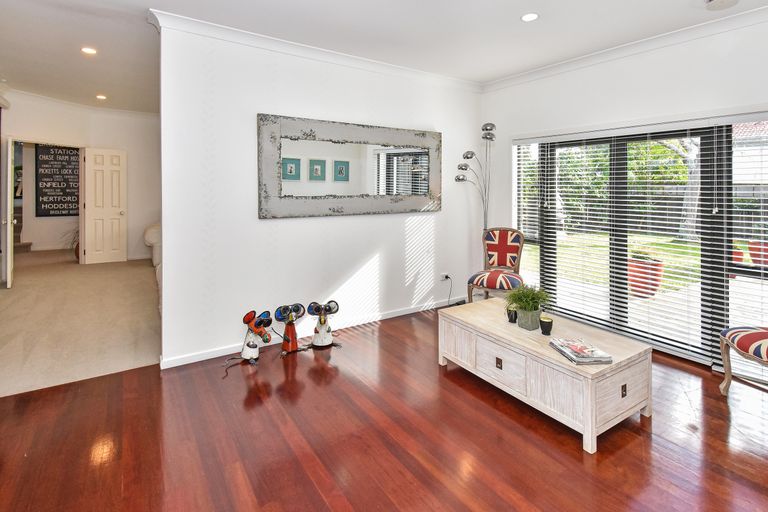 Photo of property in 21 Del Mar Court, Shamrock Park, Auckland, 2016
