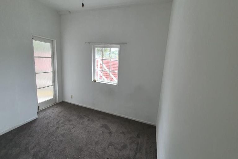 Photo of property in 14 Rodrigo Road, Kilbirnie, Wellington, 6022