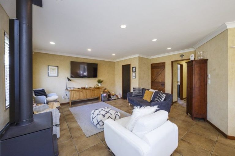 Photo of property in 7 Summerhays Street, Terrace End, Palmerston North, 4410