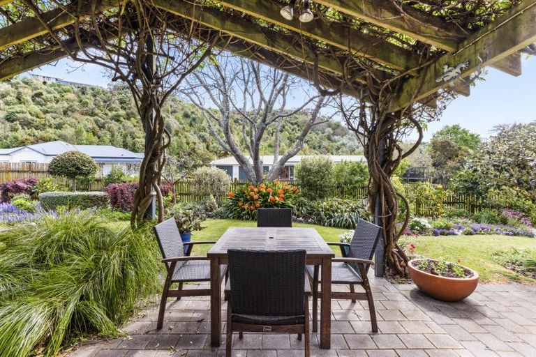 Photo of property in 30 Pukekura Place, Taradale, Napier, 4112